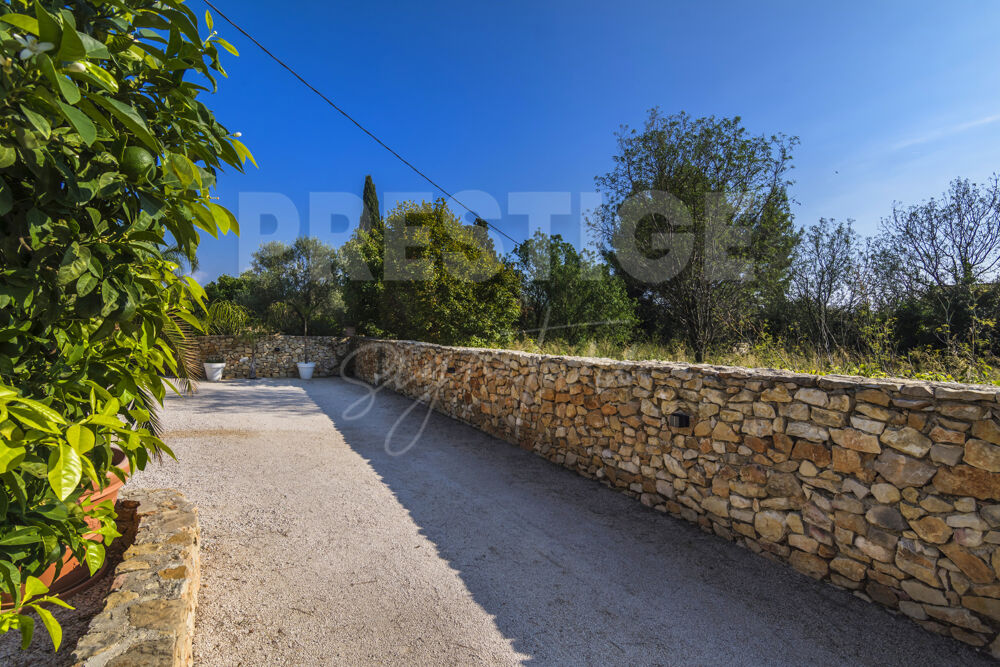 � vendre  Maison Sanary-sur-Mer (83110)