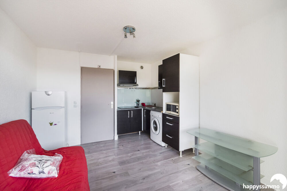 Location Appartement Studio meublé à l'année avec parking privatif Six fours les plages