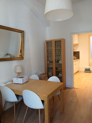  Appartement à louer 2 pièces 60 m²