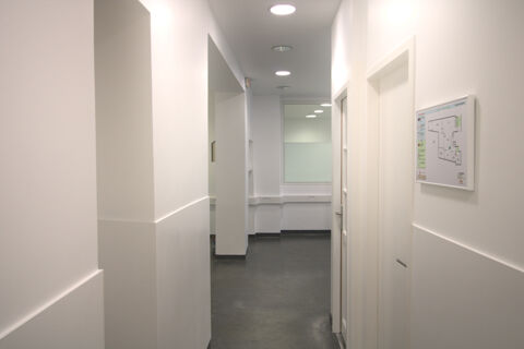  LOCAL PROFESSIONNEL D'EXCEPTION   HYPER CENTRE HYÈRES   PLACE CLÉMENCEAU 