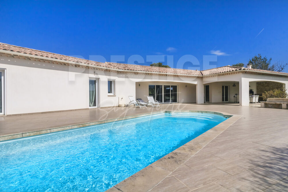 VILLA PLAIN-PIED 215m2 sur près de 4000m2 de terrain
