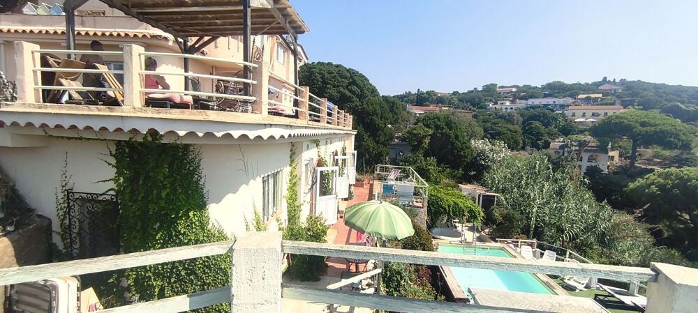 à vendre  Propriété/château Ile Du Levant (83400)