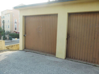  Parking / Garage � louer 