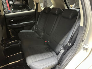 Outlander 2.4l PHEV Twin Motor 4WD Intense 2018 occasion 95310 Saint-Ouen-l'Aum&ocirc;ne