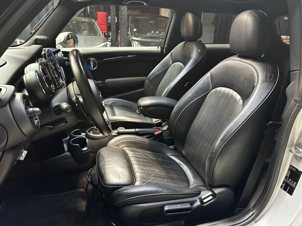 Cooper Hatch 3 Portes 231 ch John Works BVA8 2018 occasion 95310 Saint-Ouen-l'Aum&ocirc;ne