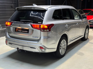 Outlander 2.4l PHEV Twin Motor 4WD Intense 2018 occasion 95310 Saint-Ouen-l'Aum&ocirc;ne