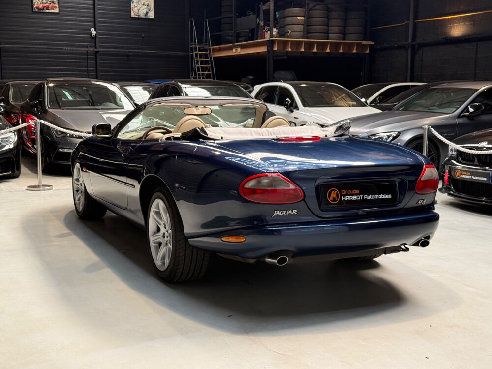 XK8 4.0i V8 Cabriolet 1998 occasion 95310 Saint-Ouen-l'Aum&ocirc;ne