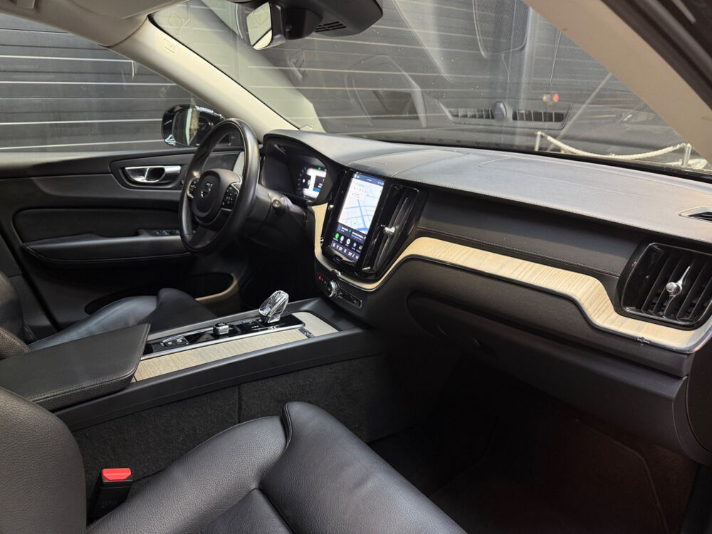 XC60 T6 Recharge AWD 253 ch + 87 ch Geartronic 8 Inscription 2021 occasion 95310 Saint-Ouen-l'Aum&ocirc;ne