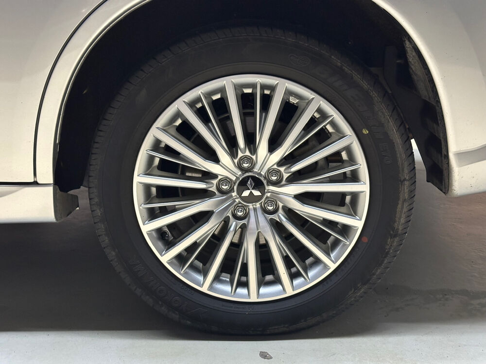 Outlander 2.4l PHEV Twin Motor 4WD Intense 2018 occasion 95310 Saint-Ouen-l'Aum&ocirc;ne