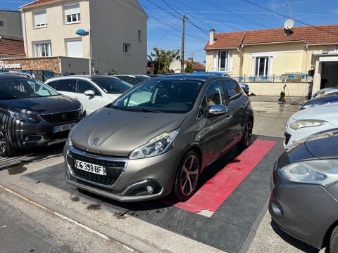 Peugeot 208 1.2 PureTech 110ch S&S EAT6 F&eacute;line 2015 occasion Le Blanc-mesnil 93150