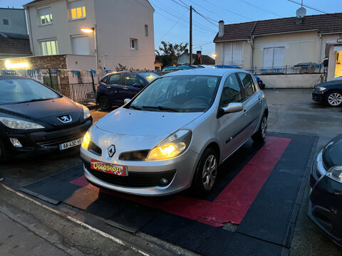 Renault clio iii 1.6 16V 110 Dynamique Proactive A BOITE 