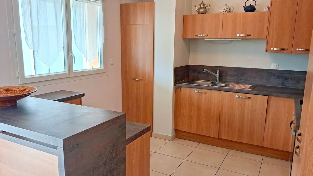 Appartement 3 chambres en rez de jardin à Amancy.