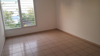 Appartement � louer 1 pi�ce 20 m� Ste clotilde