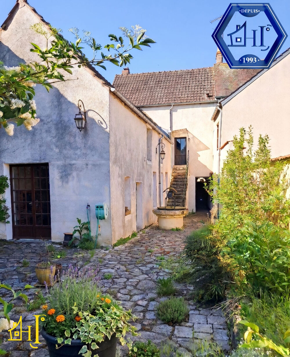 Vente Maison Maison comprenant trois logements Briare