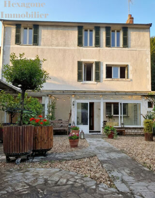  Maison � vendre 9 pi�ces 218 m�