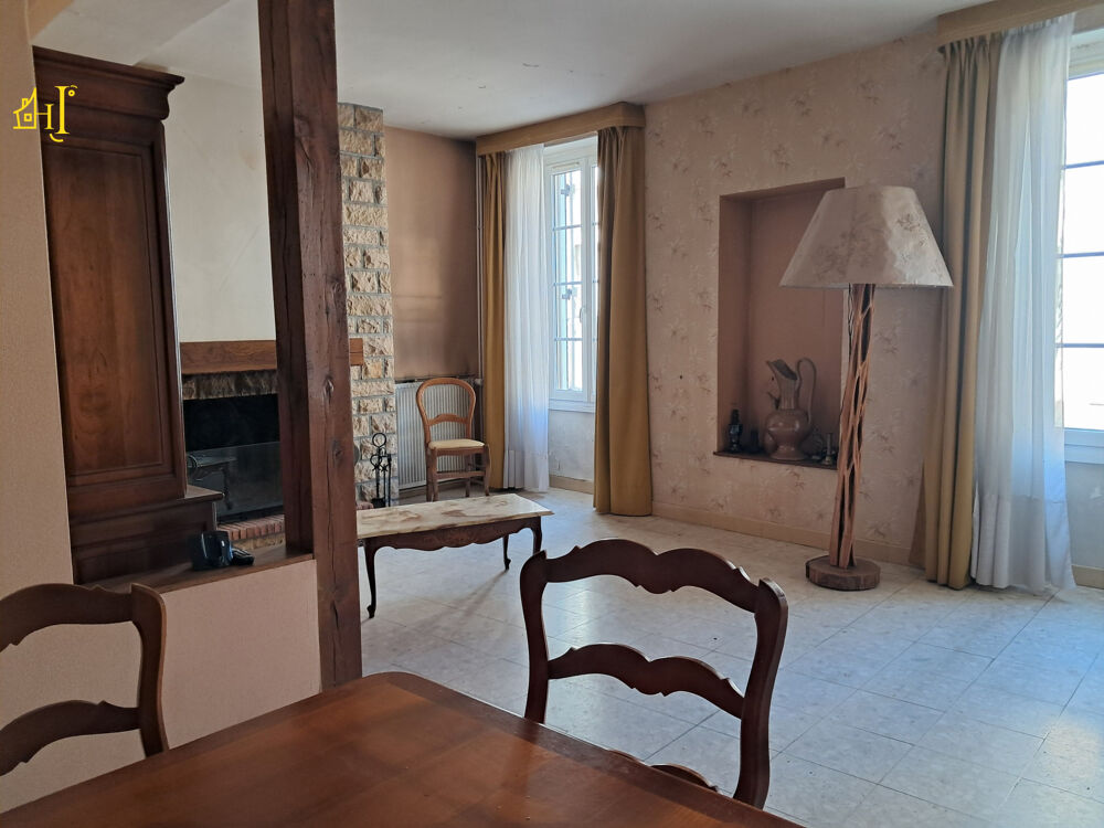 Maison comprenant trois logements