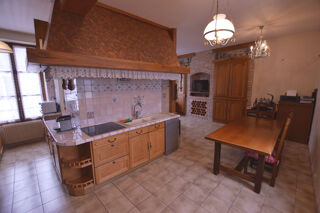  Maison  vendre 10 pices 197 m