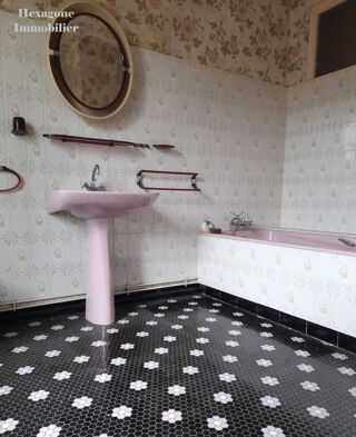  Maison � vendre 9 pi�ces 218 m�