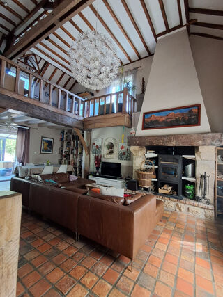  Maison à vendre 11 pièces 197 m²