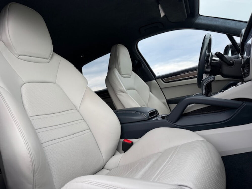 Cayenne E-Hybrid 3.0 V6 462 ch Tiptronic BVA 2021 occasion 64600 Anglet