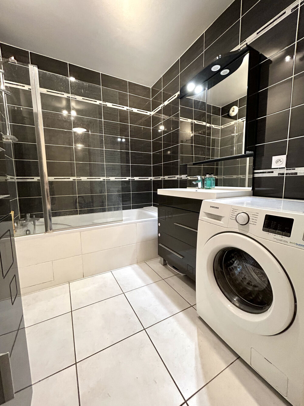 Location Appartement Au pied du tram et de la voie verte Ambilly