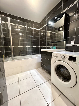  Appartement à louer 3 pièces 68 m²