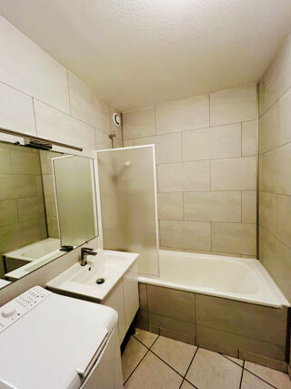  Appartement à louer 2 pièces 52 m²