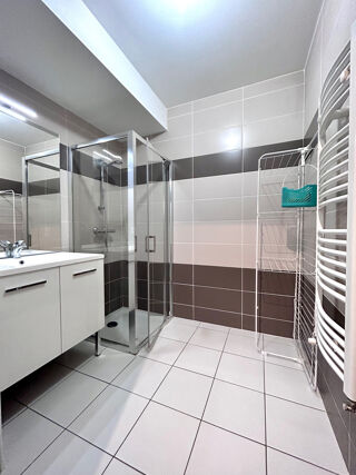  Appartement à louer 2 pièces 51 m²