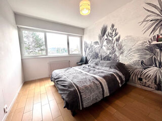  Appartement à louer 3 pièces 77 m²