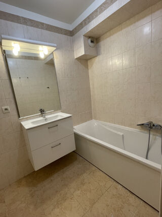  Appartement à louer 2 pièces 48 m²