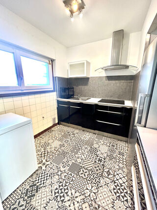  Appartement à louer 2 pièces 38 m²