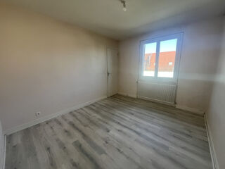  Appartement à louer 4 pièces 62 m²