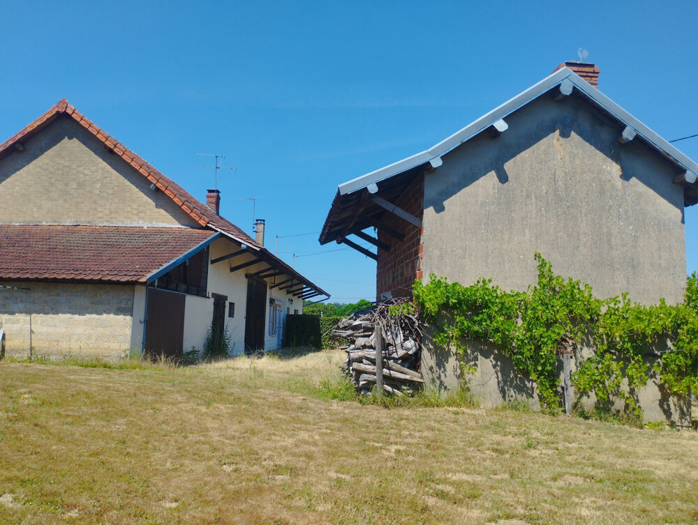 Vente Maison Longère mitoyenne avec dépendances, à la campagne Les deux fays
