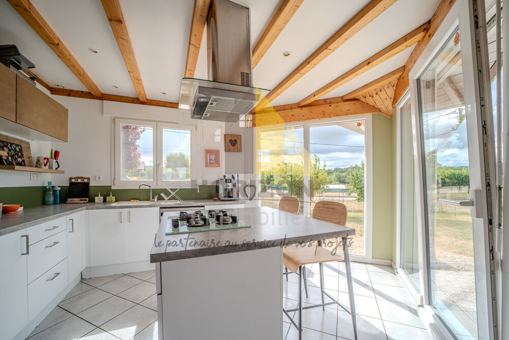 Vente Maison Maison individuelle sur sous-sol complet avec belle vue dégagée et terrain de 3 731 m2 ! St lamain