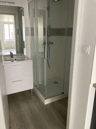  Appartement à louer 1 pièce 46 m²