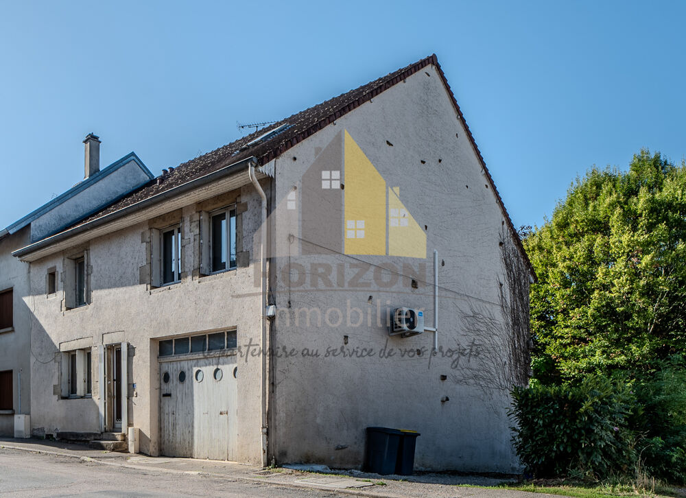 Vente Maison Maison de village avec jardin, grande terrasse au coeur du bourg de Sellières ! Sellieres