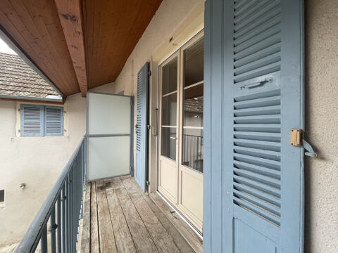   AU CENTRE DE BLETTERANS Appartement - 3 pi�ce(s) - 52 m�