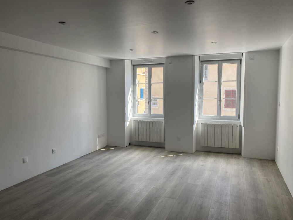 Location Appartement Studio au centre ville Moirans en montagne