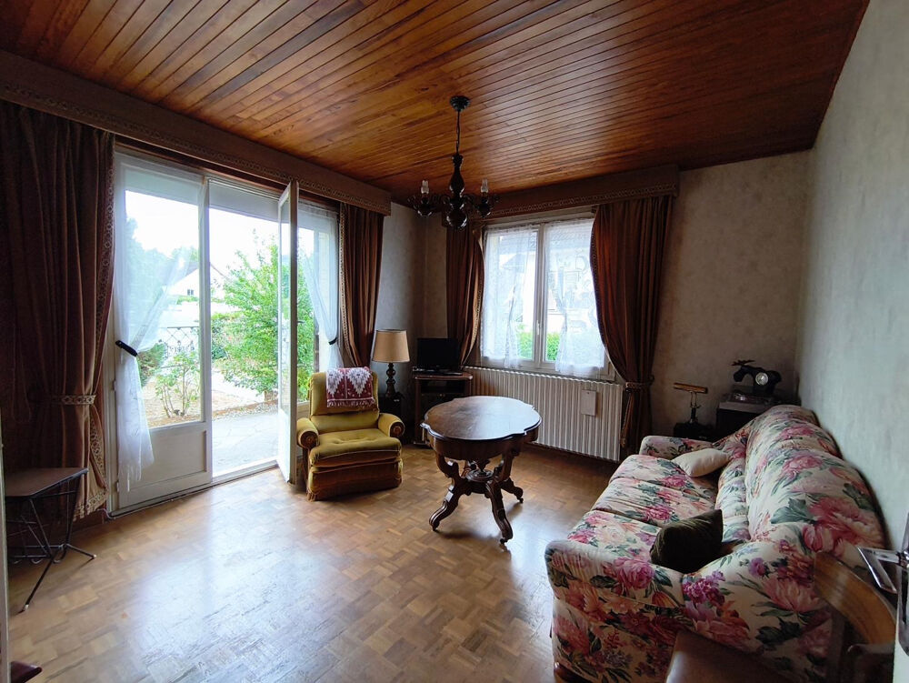 Vente Maison Maison familiale avec sous-sol complet et terrain clos Poligny