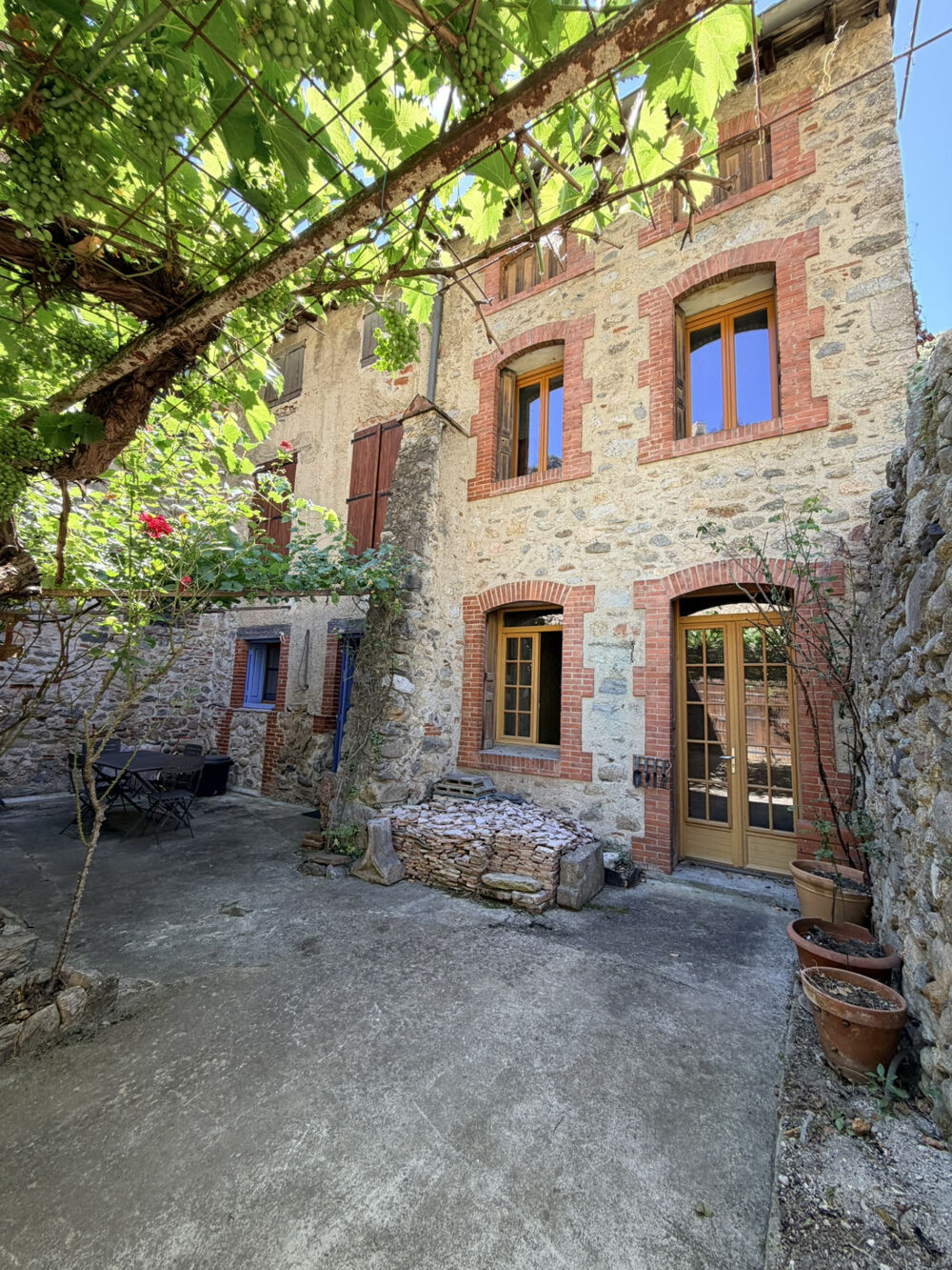 Villefranche-de-Conflent Une maison de caractère au coeur d'un village chargé d'histoire