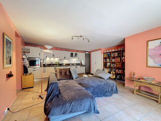  Maison � vendre 8 pi�ces 180 m� Estoher