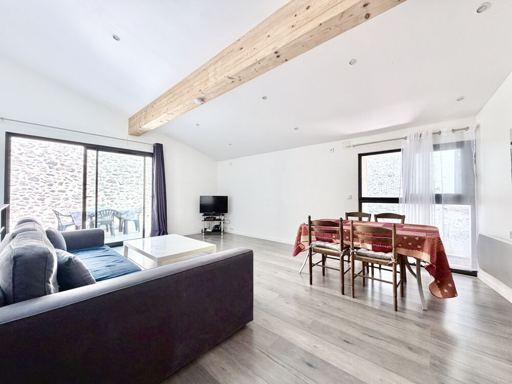 Maison entièrement rénovée avec terrasse