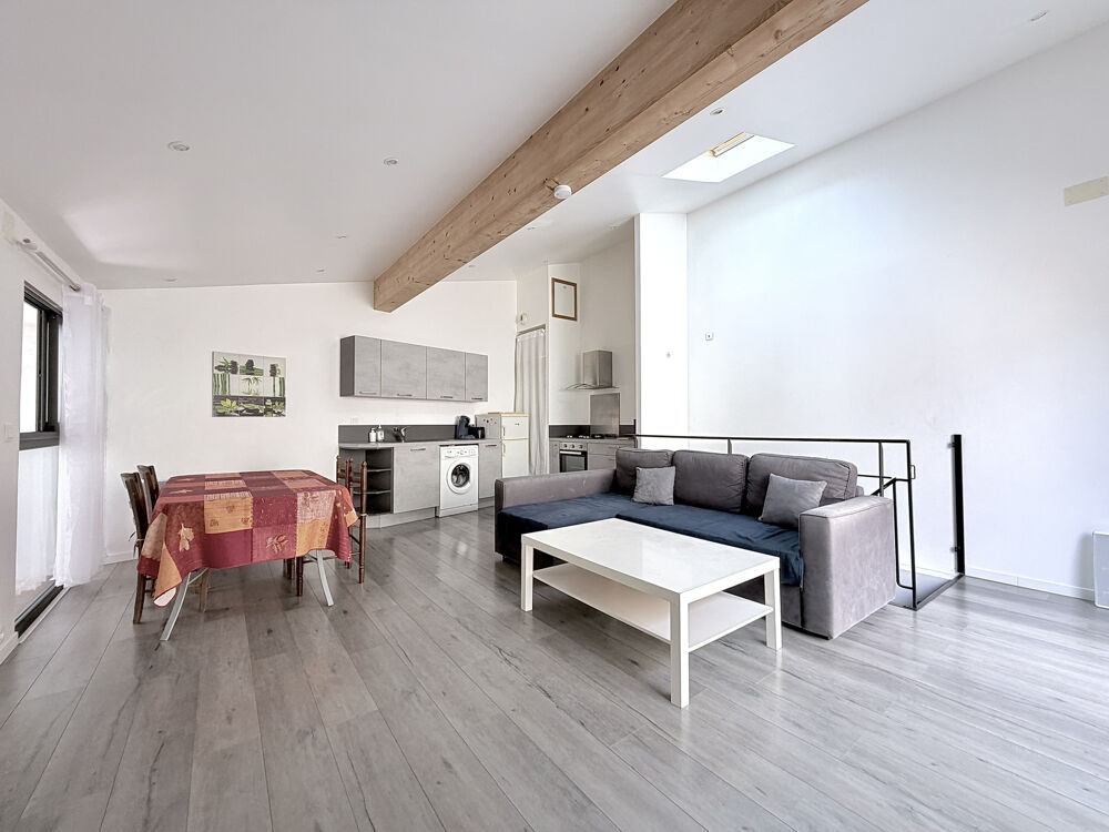 Maison entièrement rénovée avec terrasse