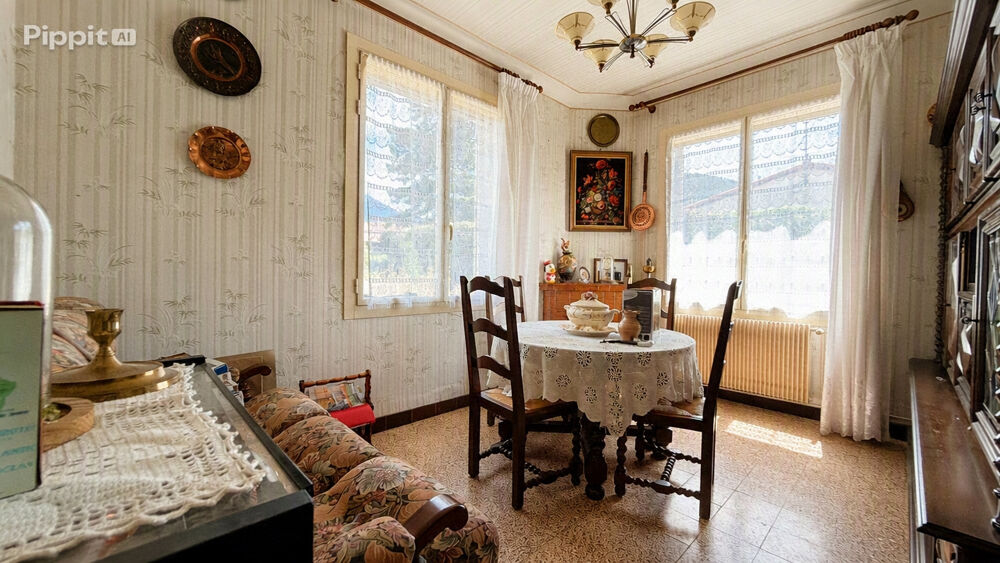 Vente Maison Propriété traditionnelle de 148 m2 sur parcelle arborée de 780 m2 avec dépendances Ria sirach