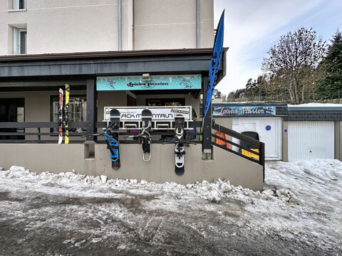   FONDS DE COMMERCE A VENDRE : Situé idéalement au c 
