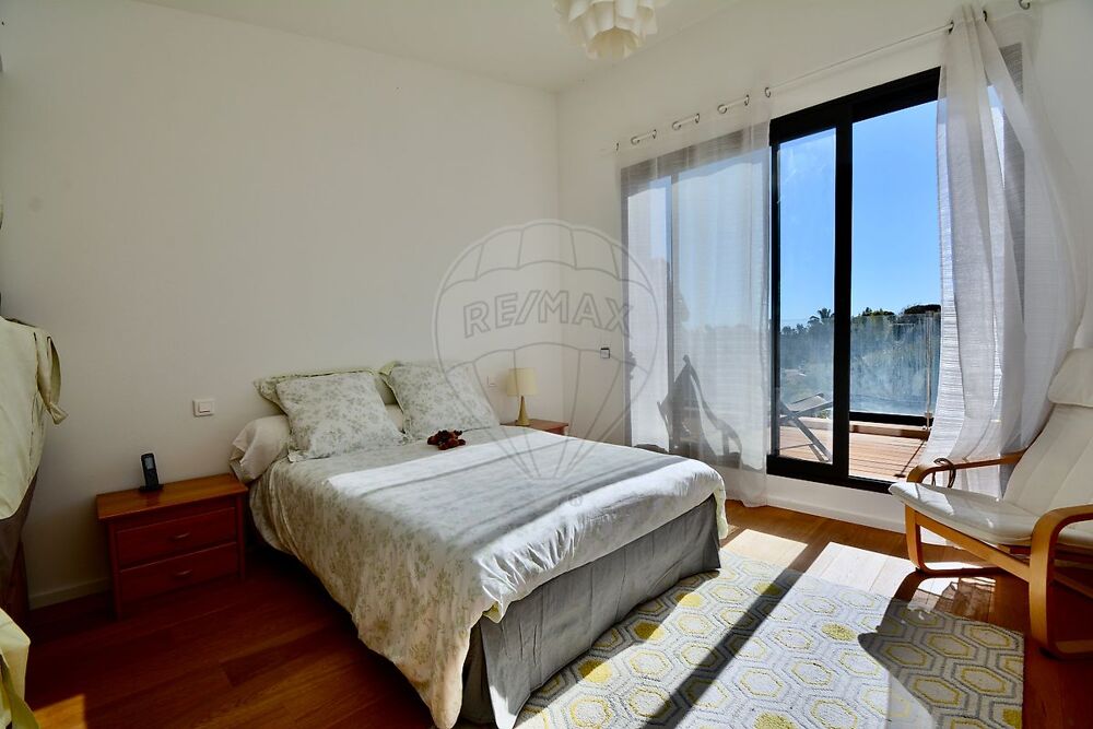 à vendre  Maison Cagnes-sur-Mer (06800)