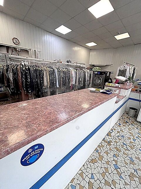   Autres fonds de Commerce 2 chambre(s) à vendre 