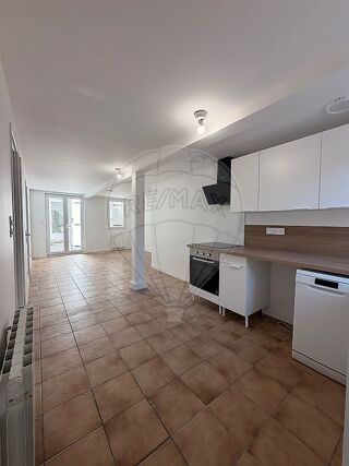  Appartement à louer 3 pièces 