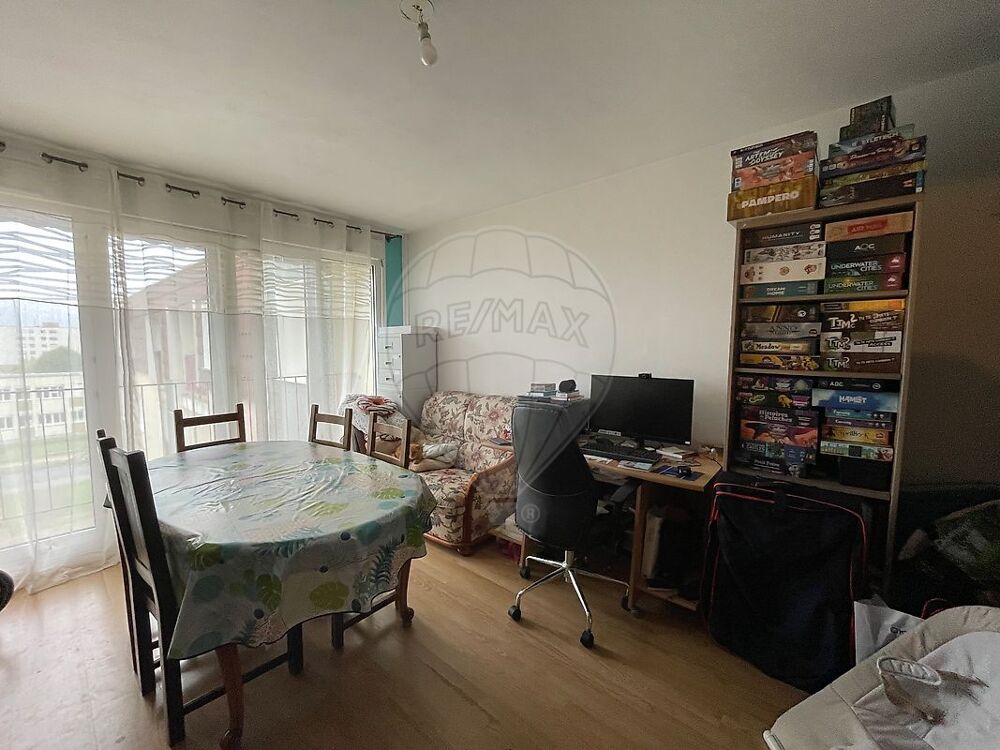 Appartement 2 pièces 49 m² · à La Chapelle-Saint-Luc · 49 m² · 55 000 €
