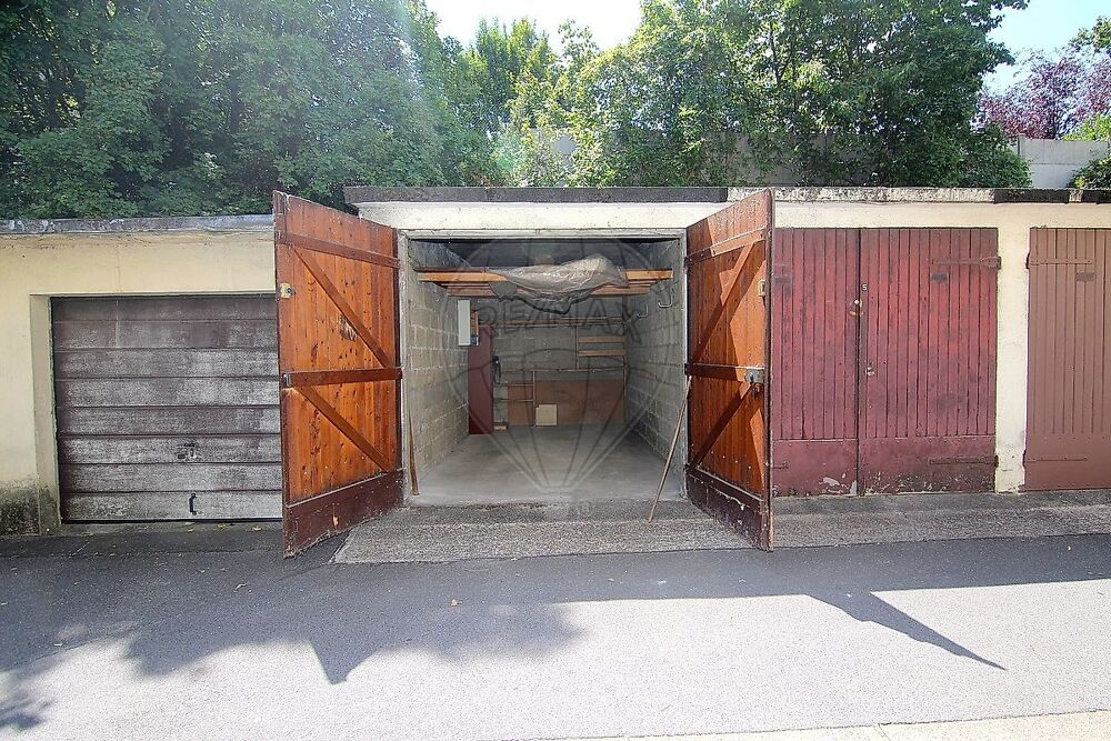 Vente Remise/Grange Garage/box  à vendre Colombes